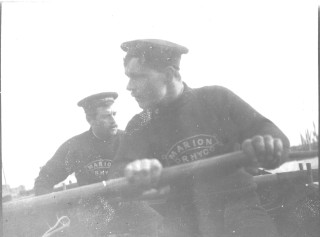 Arthur Shead rowing, his Marion crew jersey means that this photograph must have been taken in 1903.
