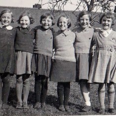 Wivenhoe Primary School Girls in the 1940s | Wivenhoe Memories Collection