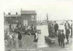Wivenhoe Ferry & Hard